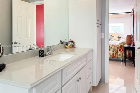2600 Diana Drive Hallandale Beach FL 33009
