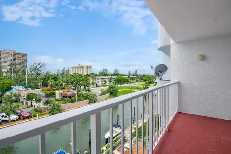 1650 NE 115th Street Miami FL 33181