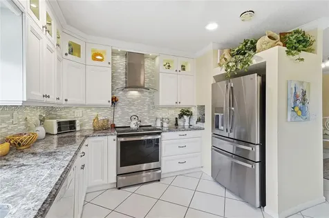 1431 S Ocean Boulevard #95 Lauderdale By The Sea FL 33062
