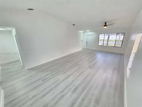 5307 NW 93rd Avenue Sunrise FL 33351