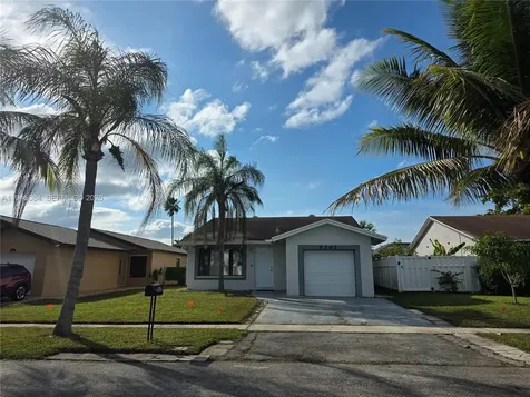 5307 NW 93rd Avenue Sunrise FL 33351