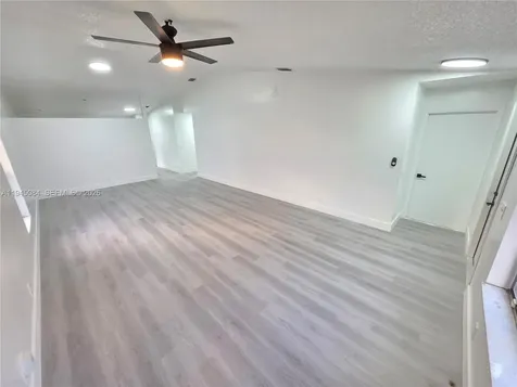 5307 NW 93rd Avenue Sunrise FL 33351