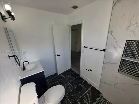 5307 NW 93rd Avenue Sunrise FL 33351