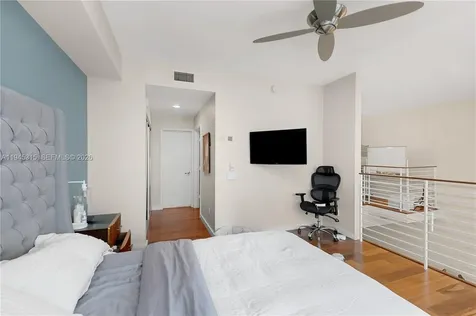 60 SW 13th Street Miami FL 33130
