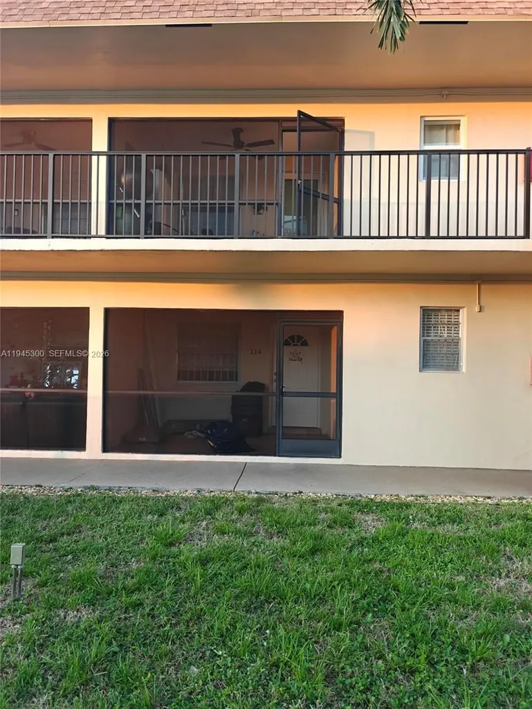421 NE 1st Street Hallandale Beach FL 33009