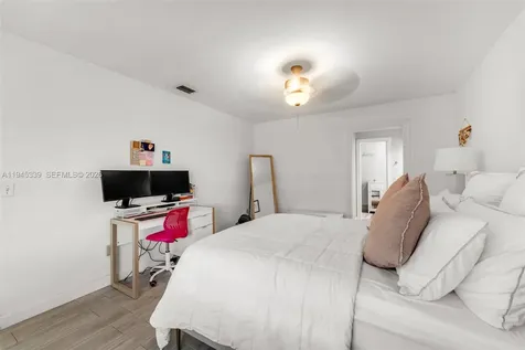 1747 N Goldeneye Lane Homestead FL 33035