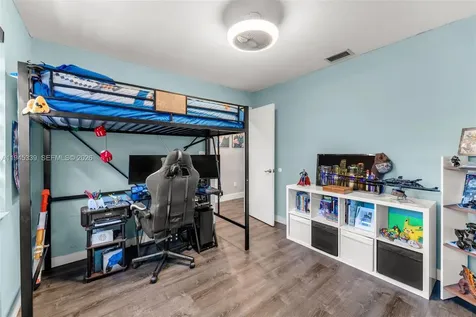 1747 N Goldeneye Lane Homestead FL 33035