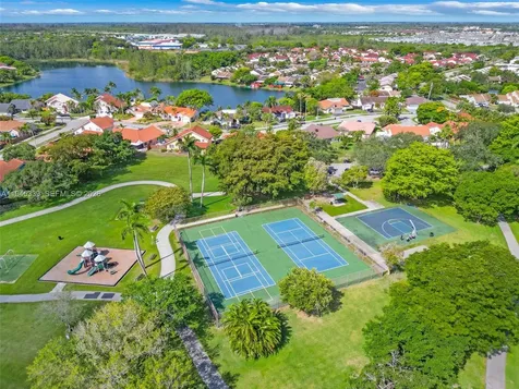 1747 N Goldeneye Lane Homestead FL 33035