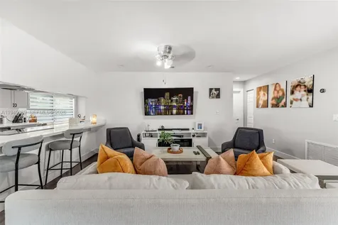 1747 N Goldeneye Lane Homestead FL 33035