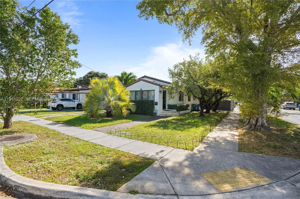 2290 SW 2nd Terrace Miami FL 33135