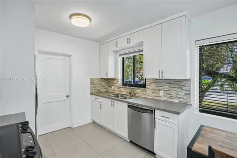 2290 SW 2nd Terrace Miami FL 33135