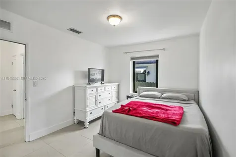 2290 SW 2nd Terrace Miami FL 33135