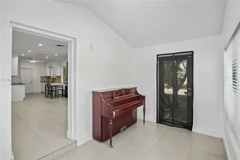 2290 SW 2nd Terrace Miami FL 33135