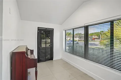 2290 SW 2nd Terrace Miami FL 33135