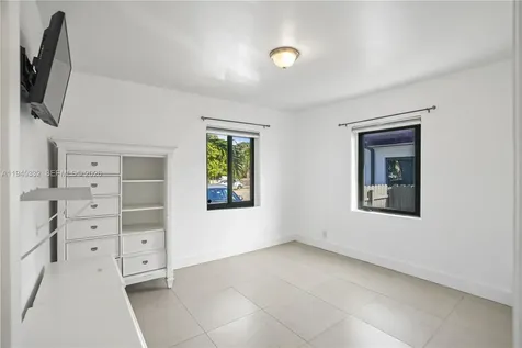 2290 SW 2nd Terrace Miami FL 33135