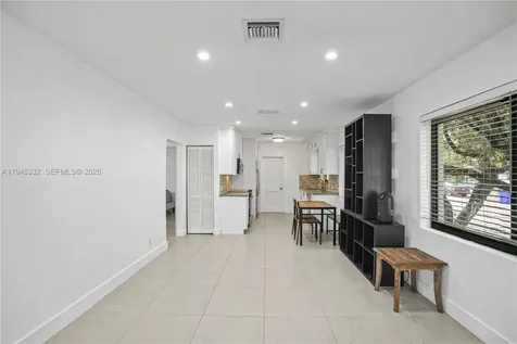 2290 SW 2nd Terrace Miami FL 33135