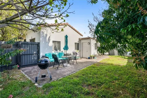 2290 SW 2nd Terrace Miami FL 33135