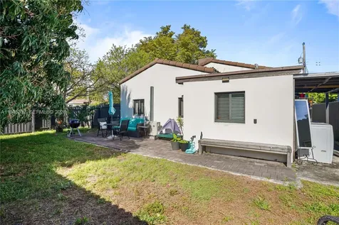 2290 SW 2nd Terrace Miami FL 33135