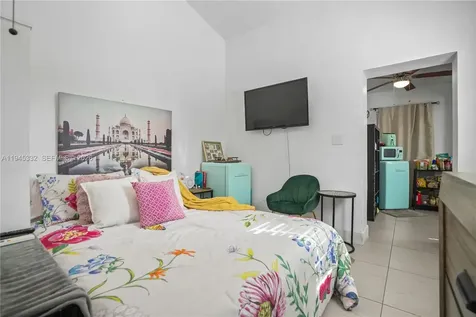 2290 SW 2nd Terrace Miami FL 33135