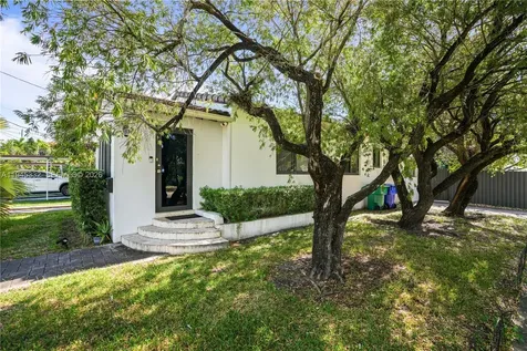 2290 SW 2nd Terrace Miami FL 33135