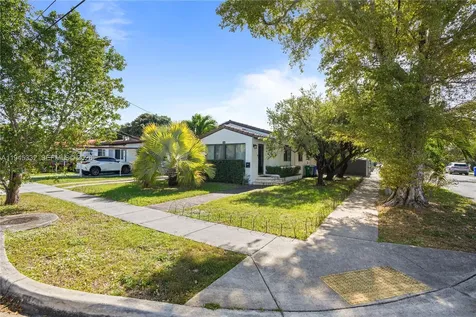 2290 SW 2nd Terrace Miami FL 33135