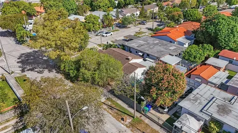 2290 SW 2nd Terrace Miami FL 33135