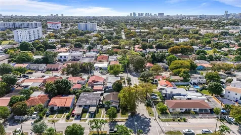 2290 SW 2nd Terrace Miami FL 33135