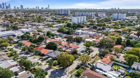 2290 SW 2nd Terrace Miami FL 33135