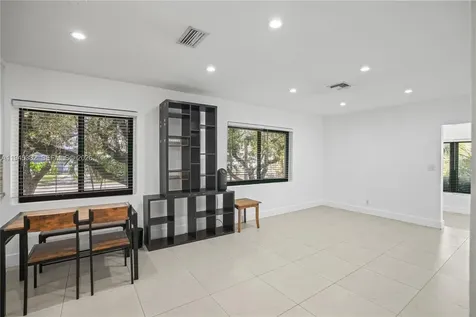 2290 SW 2nd Terrace Miami FL 33135