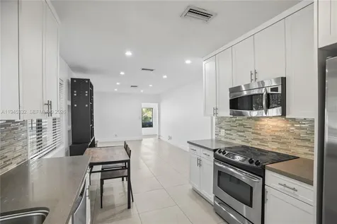 2290 SW 2nd Terrace Miami FL 33135