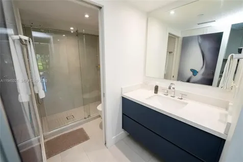 881 Ocean Drive Key Biscayne FL 33149