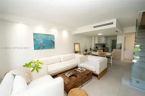 881 Ocean Drive Key Biscayne FL 33149