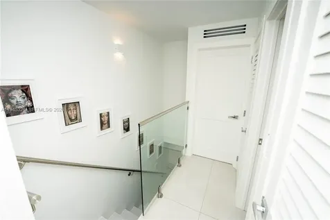 881 Ocean Drive Key Biscayne FL 33149