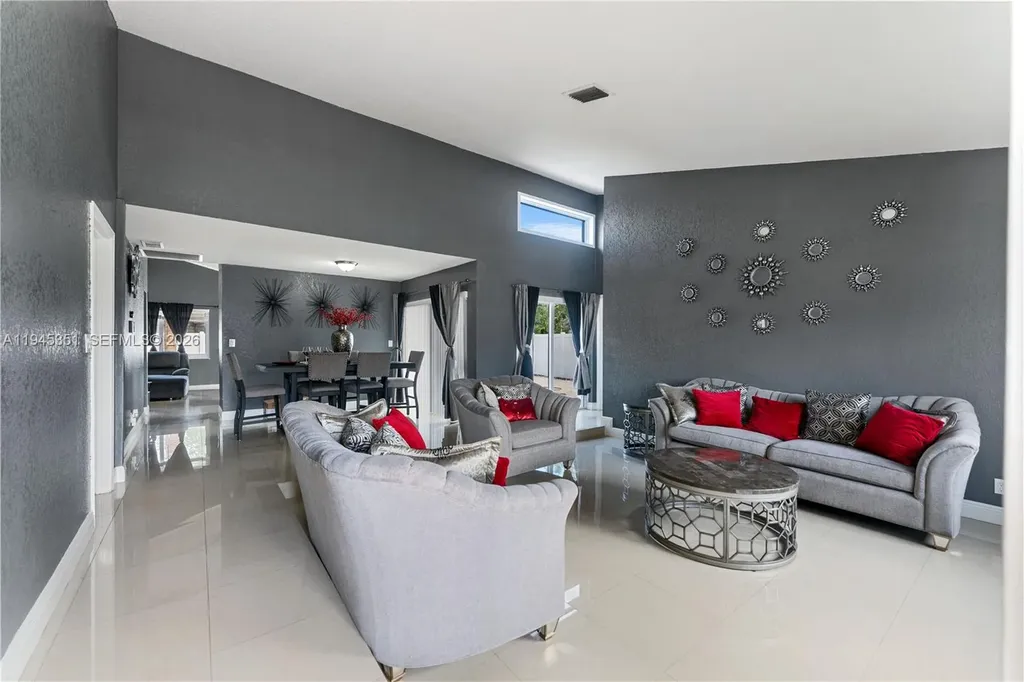 7527 SW 6th Court North Lauderdale FL 33068
