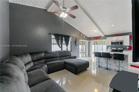 7527 SW 6th Court North Lauderdale FL 33068