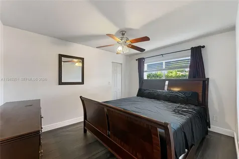 7527 SW 6th Court North Lauderdale FL 33068