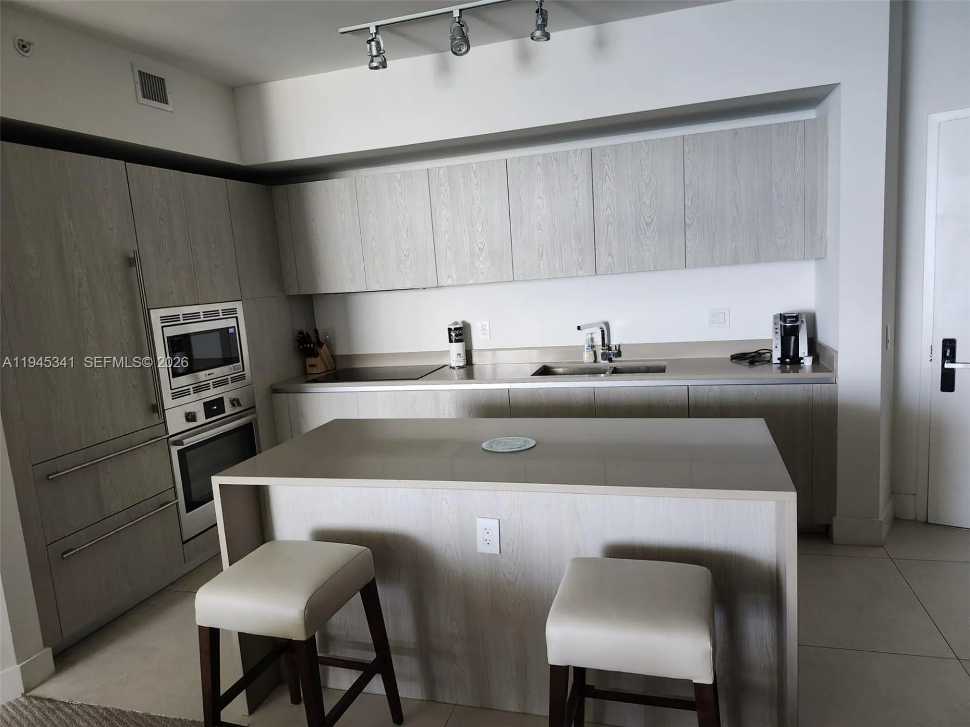 4111 S Ocean Drive Hollywood FL 33019