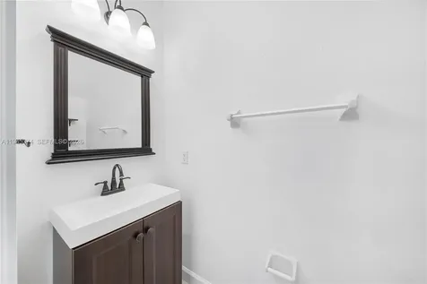 5560 NW 107th Avenue Doral FL 33178