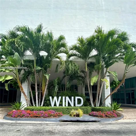 350 S Miami Avenue Miami FL 33130