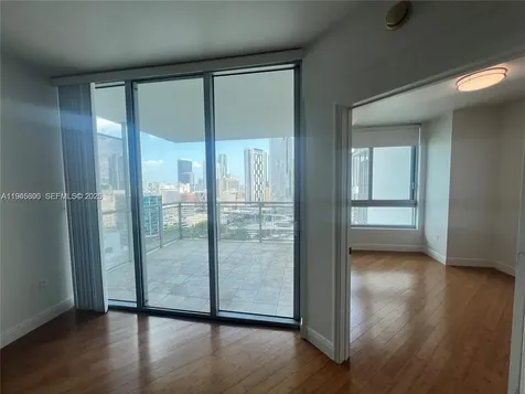 350 S Miami Avenue Miami FL 33130