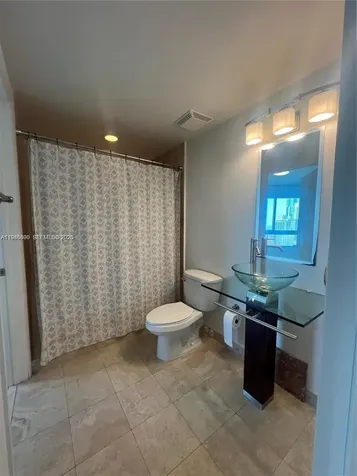 350 S Miami Avenue Miami FL 33130