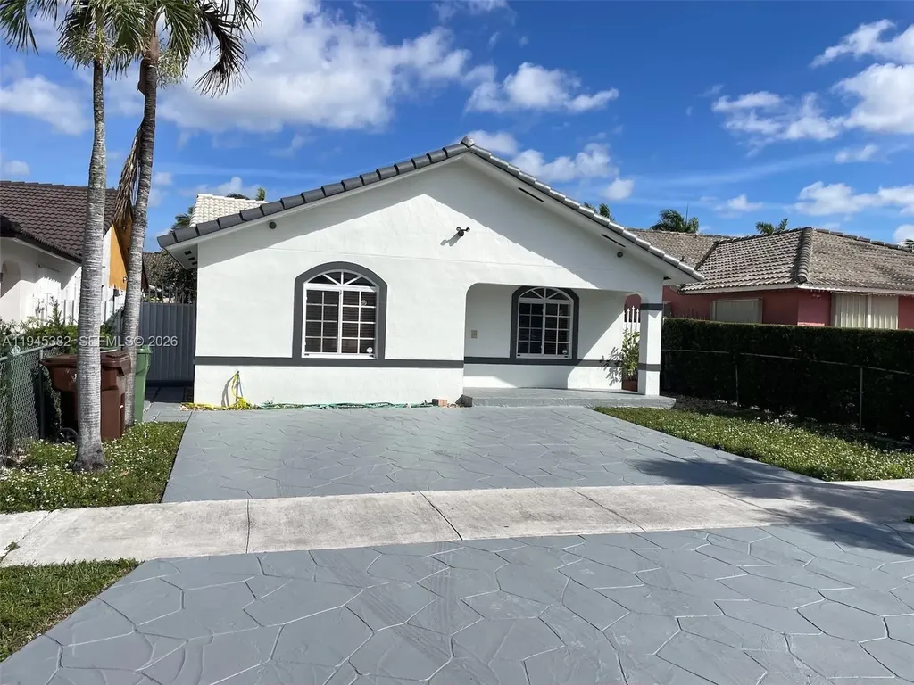3559 W 74th Place Hialeah FL 33018
