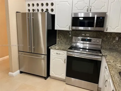 3559 W 74th Place Hialeah FL 33018