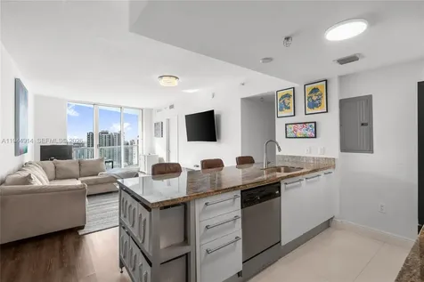185 SW 7th Street Miami FL 33130