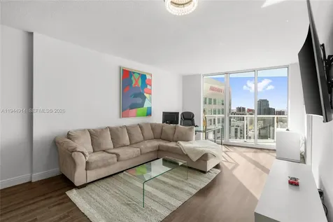 185 SW 7th Street Miami FL 33130