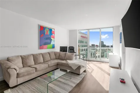 185 SW 7th Street Miami FL 33130