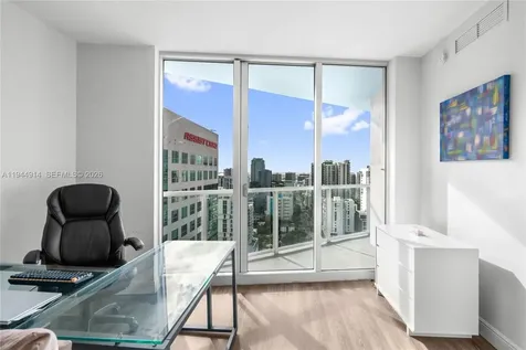 185 SW 7th Street Miami FL 33130