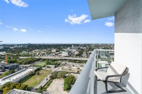 185 SW 7th Street Miami FL 33130
