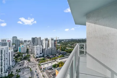 185 SW 7th Street Miami FL 33130