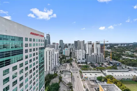 185 SW 7th Street Miami FL 33130
